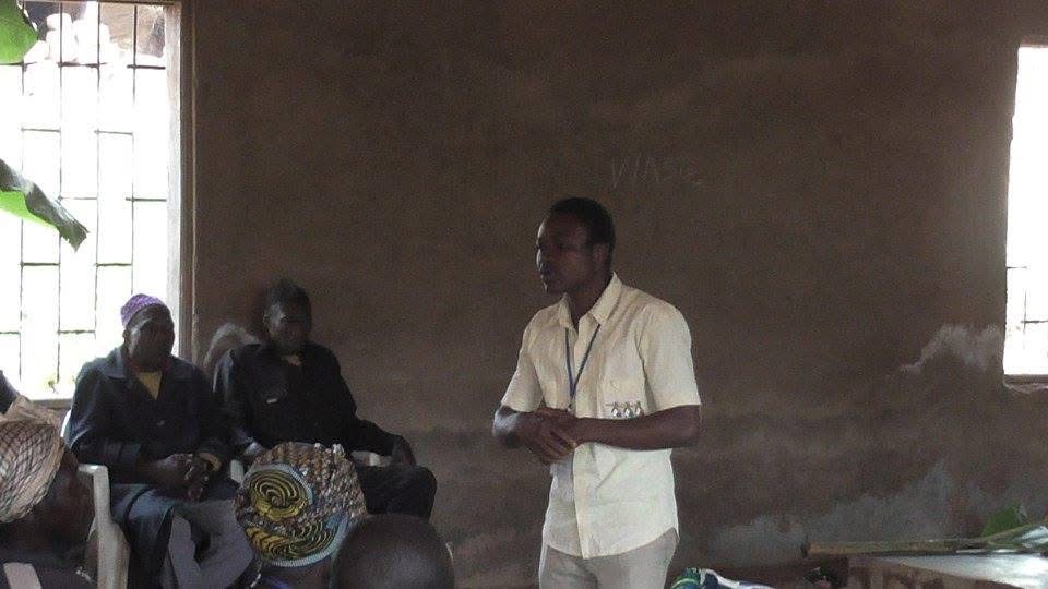 Large community training assembly